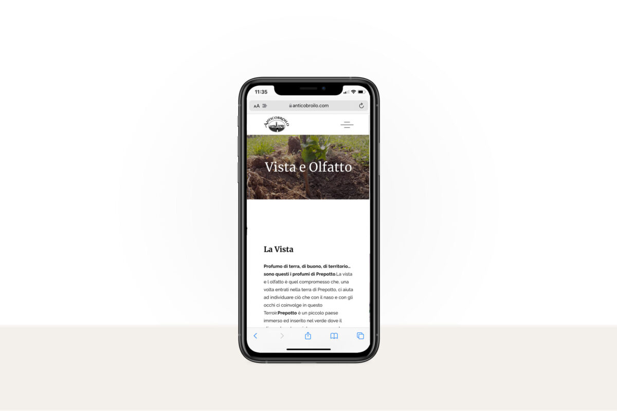 02-iPhone-XS
