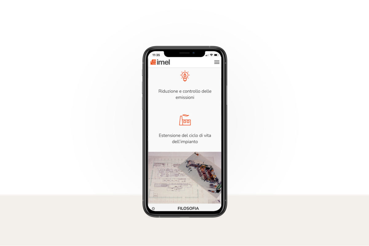 02-iPhone-XS